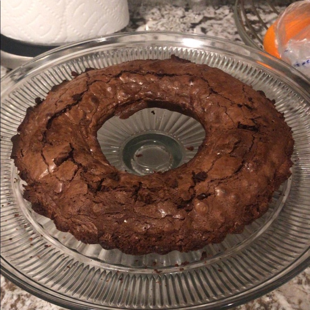 Meet your Posher, Anahita